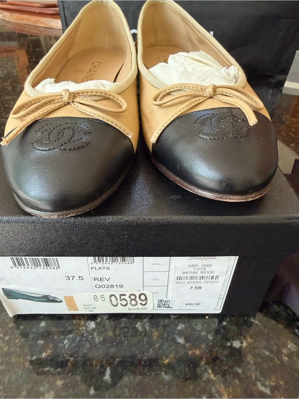 CHANEL Two-Tone Tan and Black Leather Cap-Toe Ballet Flats
